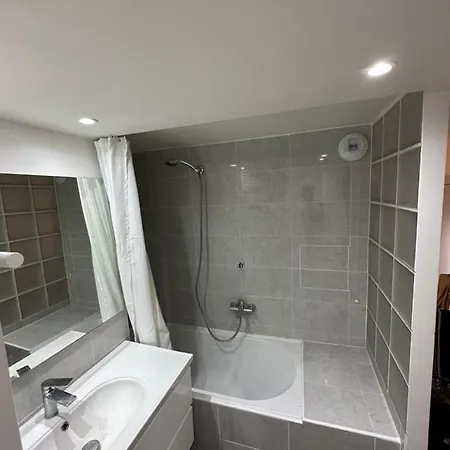 Foch House Apartment